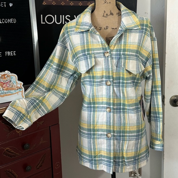 🆕Sweet Rain Plaid Shirt - Picture 1 of 11